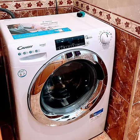 Lägenhet Melo 1 Near Airport, Elevator *